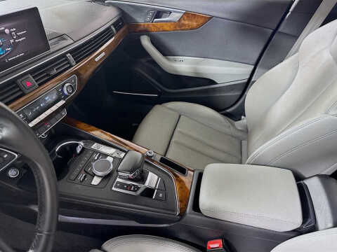 2017 Audi A4 2.0T quattro Premium Plus