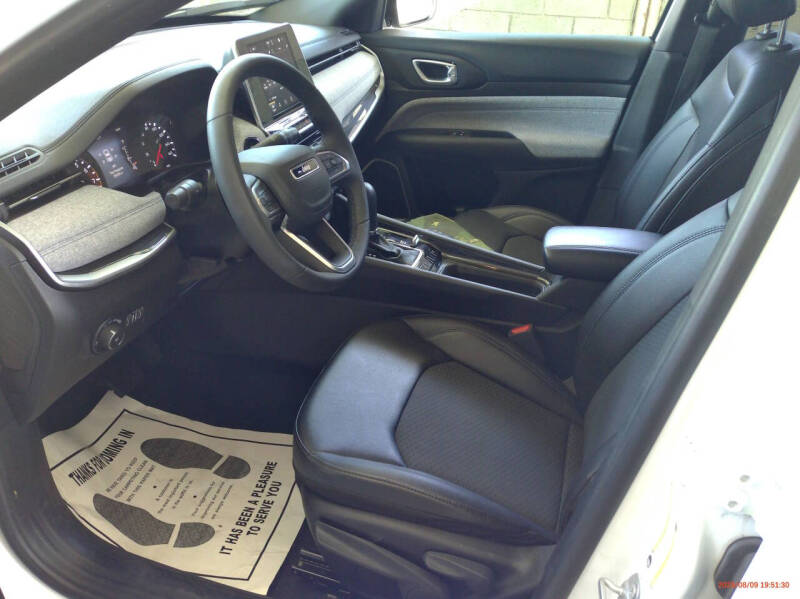 2025 Jeep Compass Latitude