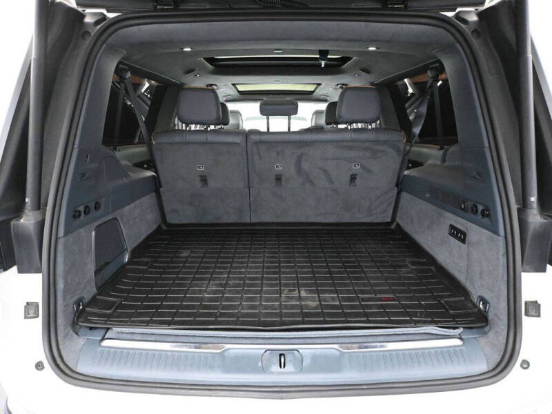 2023 Jeep Grand Wagoneer L Series II