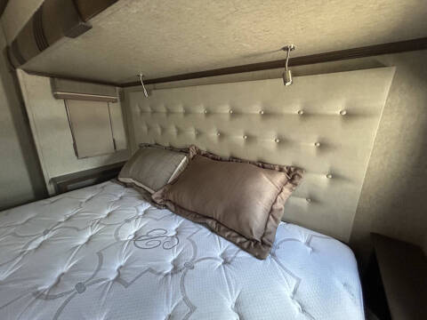 2016 CEDAR CREEK 38EL