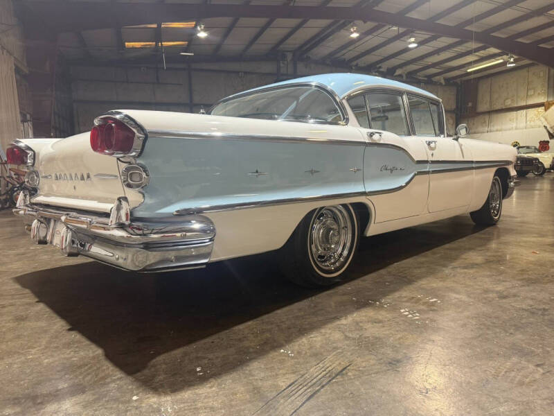 1958 Pontiac Chieftain