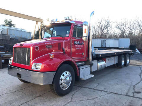 2003 Peterbilt 330