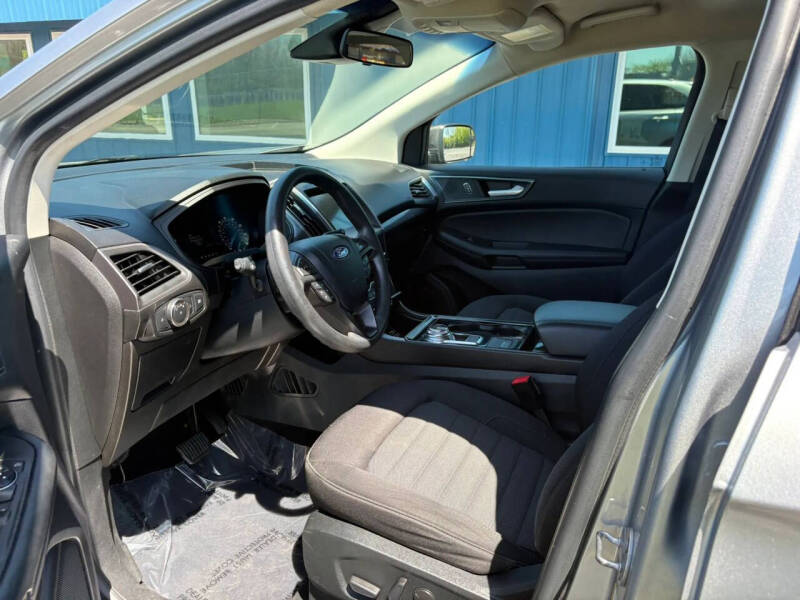 2020 Ford Edge SE