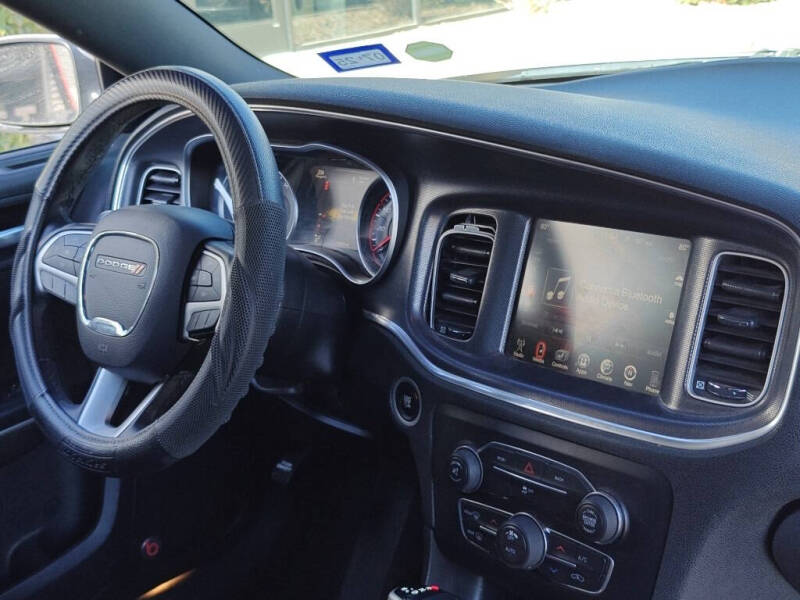 2015 Dodge Charger SXT