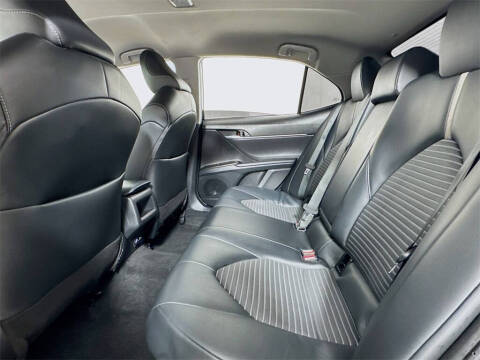 2024 Toyota Camry Hybrid SE