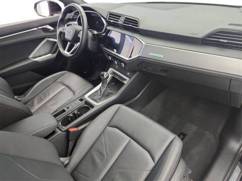 2023 Audi Q3 quattro S line Prem Plus 45 TFSI