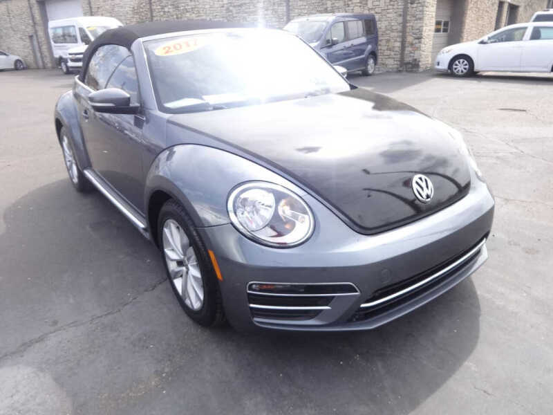 2017 Volkswagen Beetle Convertible 1.8T Classic