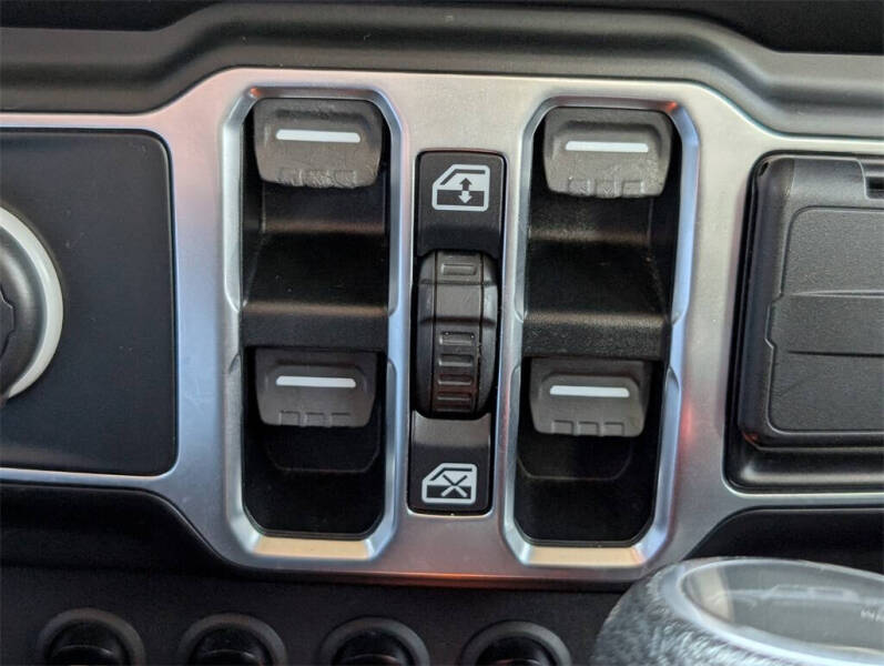 2021 Jeep Gladiator Willys