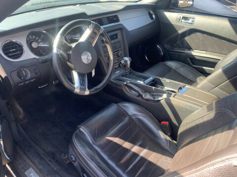 2012 Ford Mustang V6