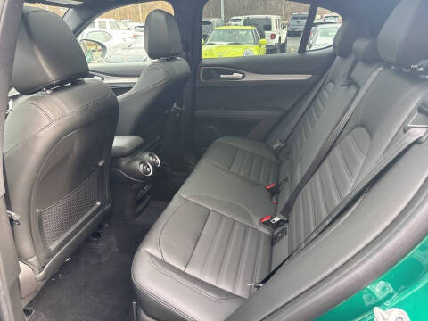 2025 Alfa Romeo Stelvio