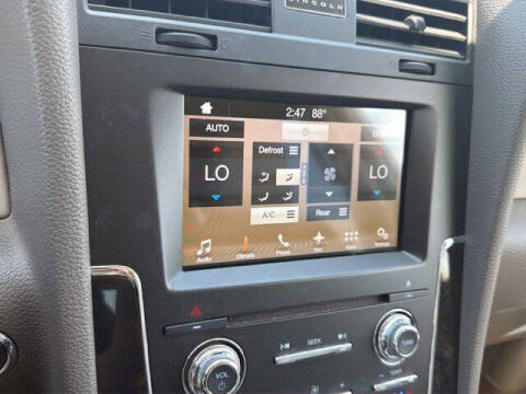 2017 Lincoln Navigator Select
