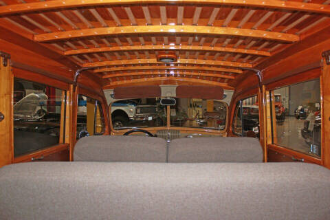 1948 Ford Super Deluxe