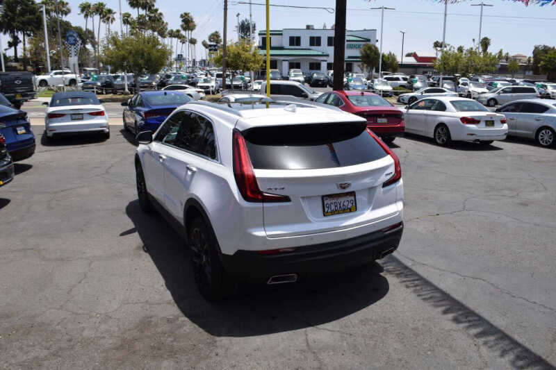 2022 Cadillac XT4 Luxury