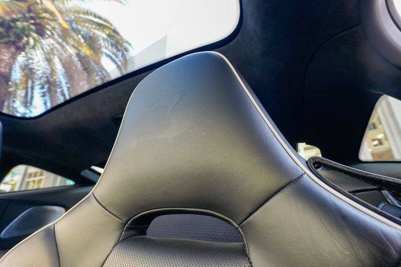 2023 McLaren GT