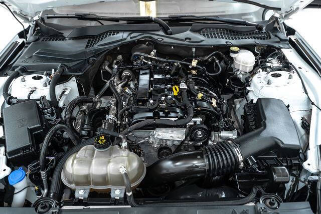 2022 Ford Mustang EcoBoost