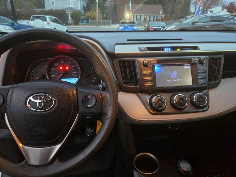 2013 Toyota RAV4 LE