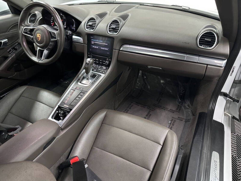 2019 Porsche 718 Cayman