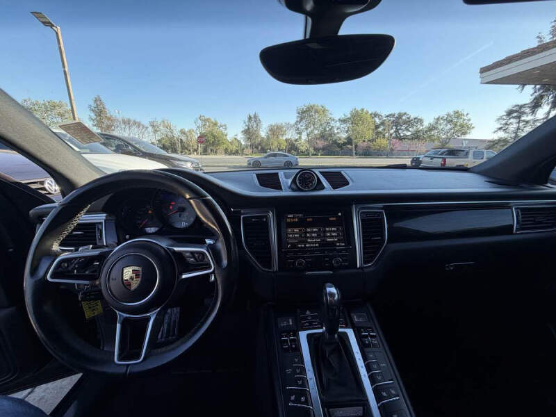 2016 Porsche Macan S