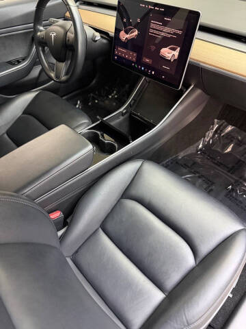 2019 Tesla Model 3 Long Range