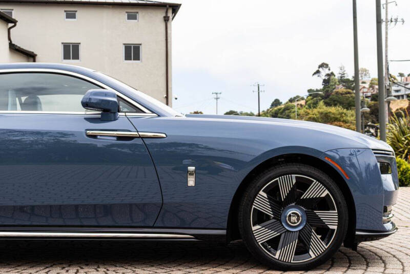 2025 Rolls-Royce Spectre