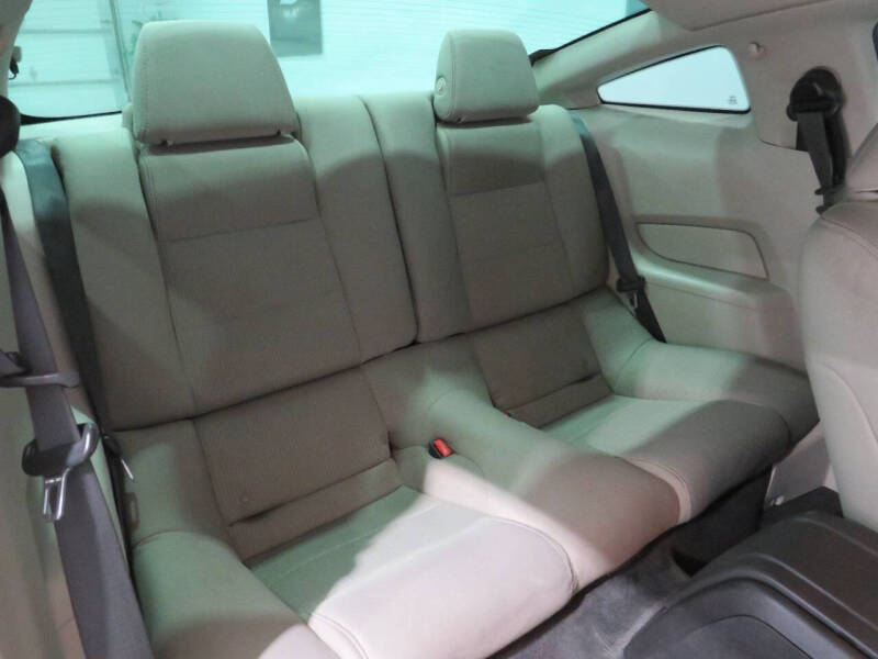 2011 Ford Mustang V6