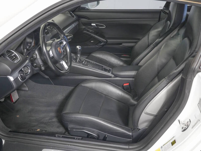 2019 Porsche 718 Cayman