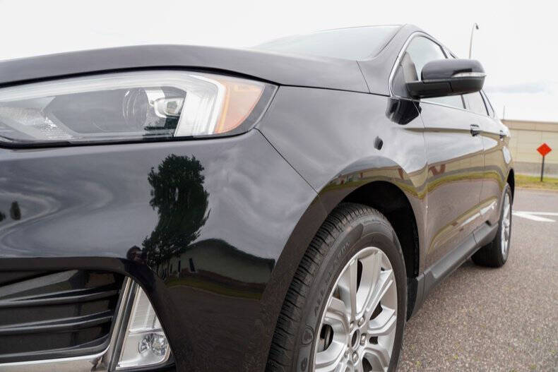 2022 Ford Edge Titanium
