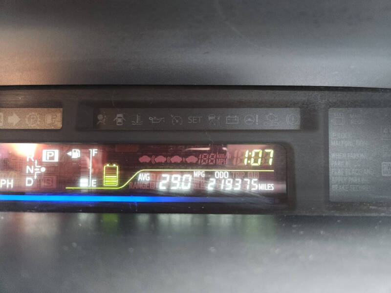 2013 Toyota Prius v Five
