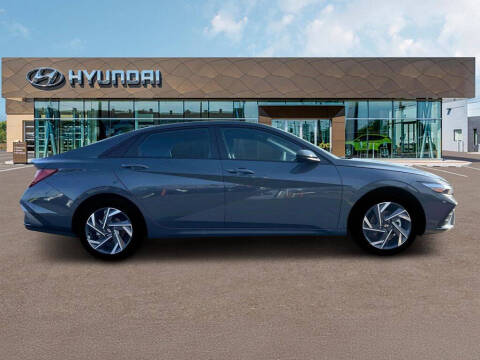 2025 Hyundai Elantra Hybrid SEL Sport