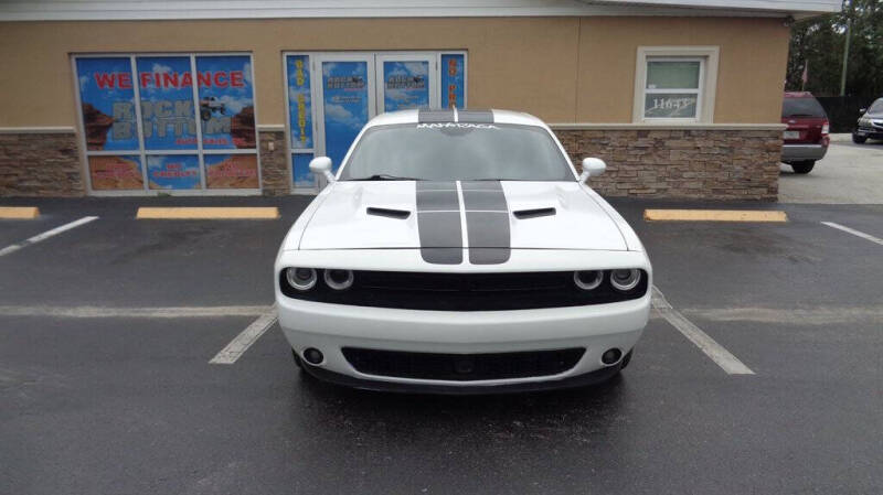 2019 Dodge Challenger SXT