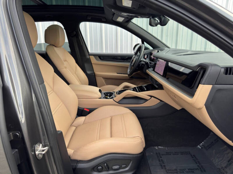 2024 Porsche Cayenne