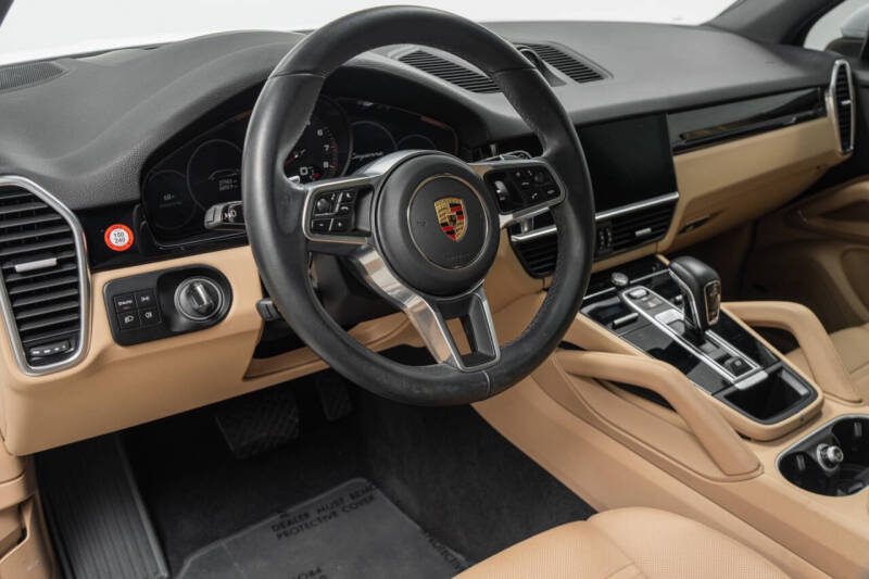 2023 Porsche Cayenne