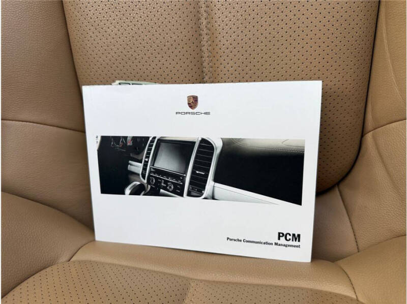 2016 Porsche Cayenne S E-Hybrid