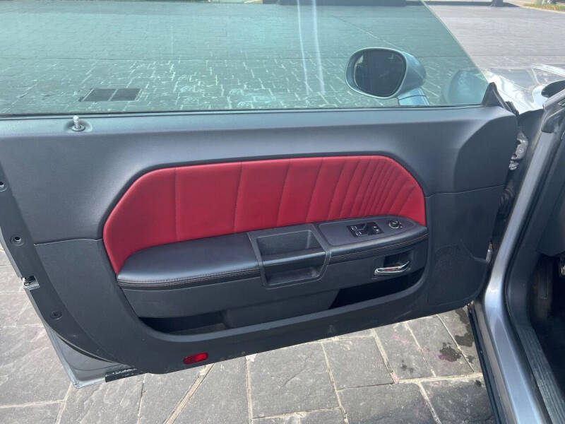 2014 Dodge Challenger R/T Shaker Package