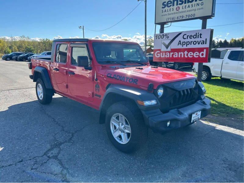2020 Jeep Gladiator Sport S's photo