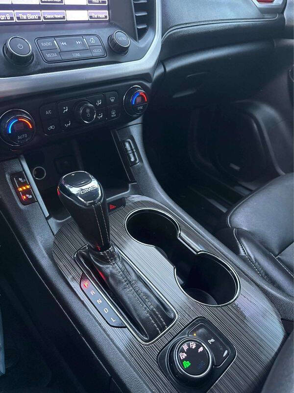 2018 GMC Acadia SLT-1