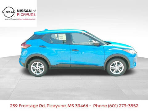 2025 Nissan Kicks Play S