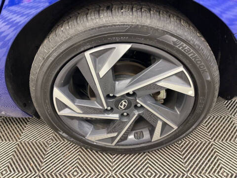 2025 Hyundai Elantra Hybrid Limited