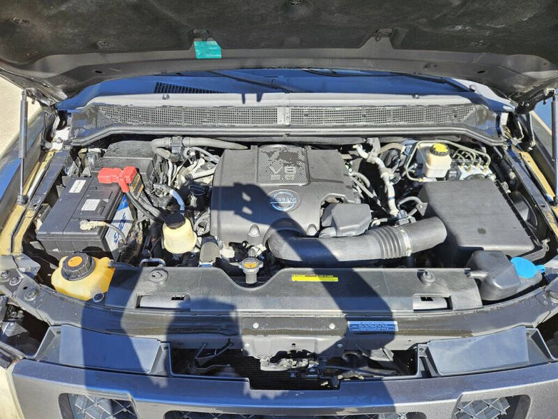 2011 Nissan Armada SV