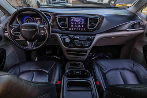 2018 Chrysler Pacifica Touring L