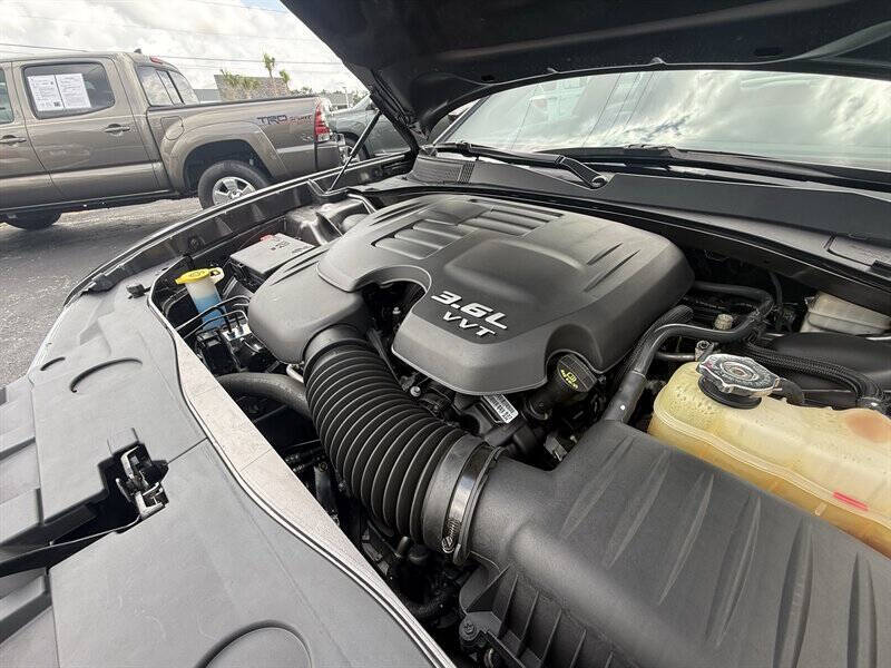 2014 Dodge Charger SXT