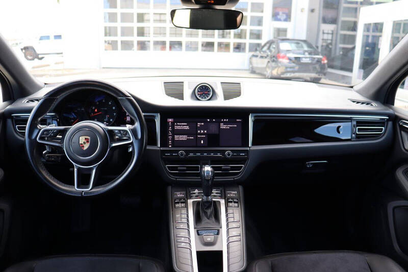 2021 Porsche Macan