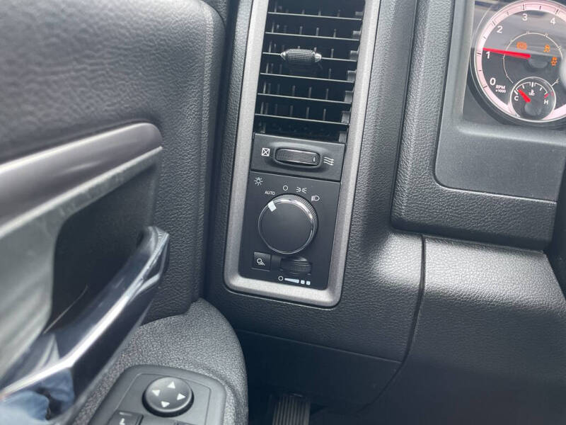 2021 RAM 1500 Classic Tradesman