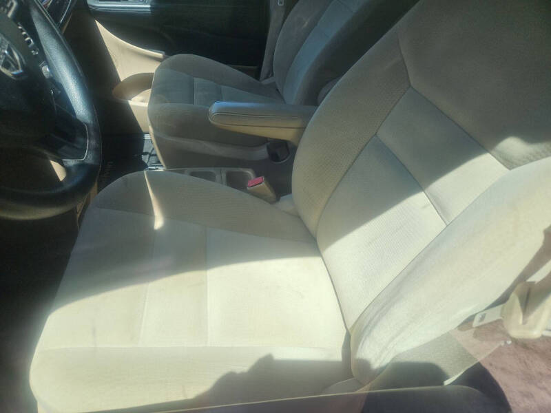2014 Dodge Grand Caravan SE photo 4