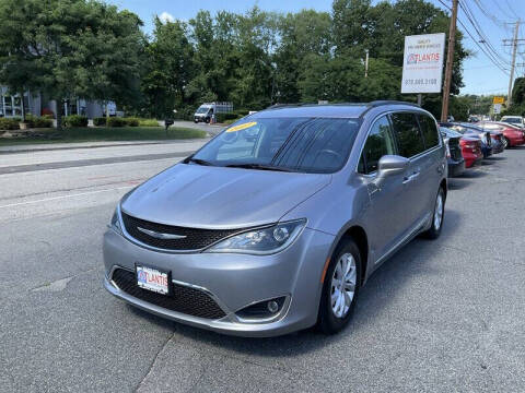 2017 Chrysler Pacifica Touring-L