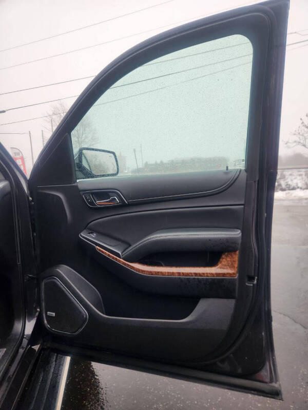 2016 Chevrolet Suburban LTZ