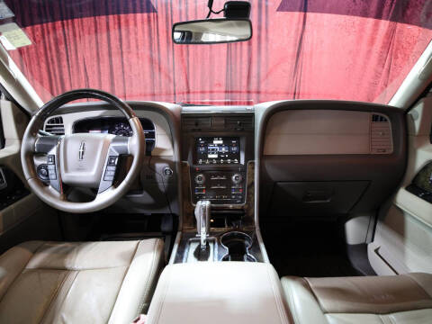 2017 Lincoln Navigator Select
