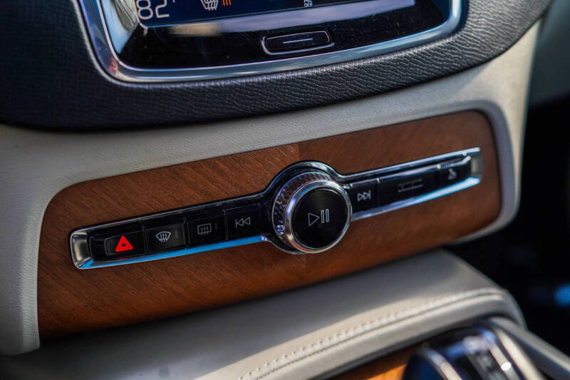 2018 Volvo XC90 T6 Inscription