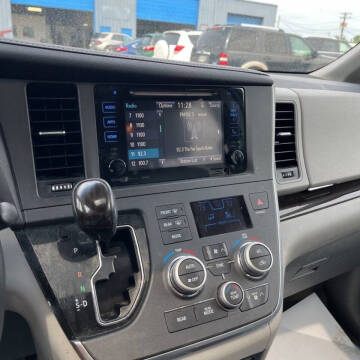 2017 Toyota Sienna