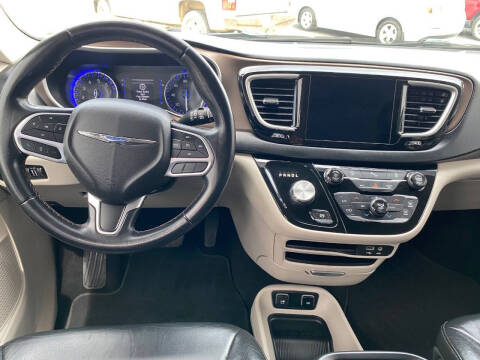 2018 Chrysler Pacifica Touring L